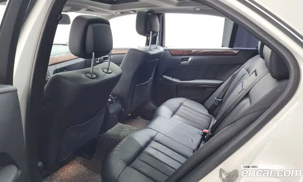Mercedes-Benz E-Class 2012 3.5 автомат (гидро), фото 17