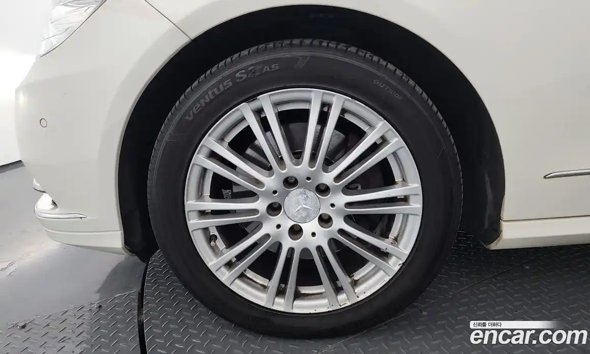 Mercedes-Benz E-Class 2012 3.5 автомат (гидро), фото 5