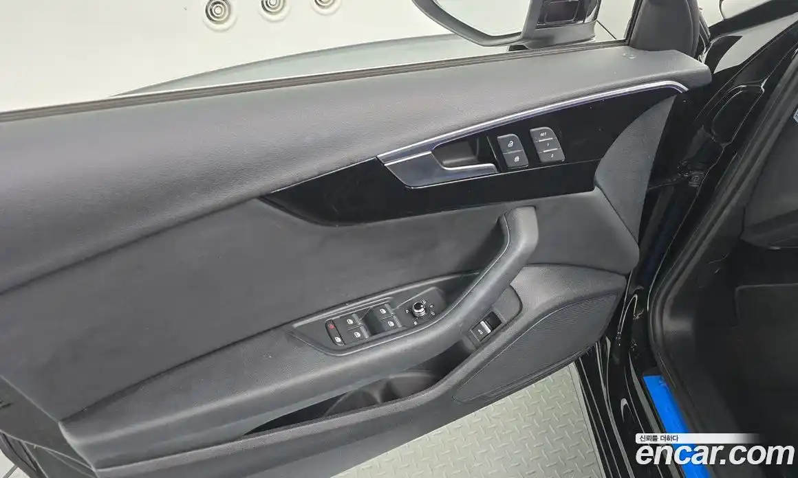 Audi A4 2021 2.0 автомат (гидро), фото 14