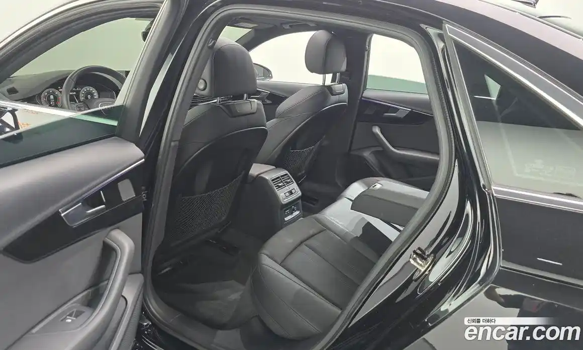 Audi A4 2021 2.0 автомат (гидро), фото 18