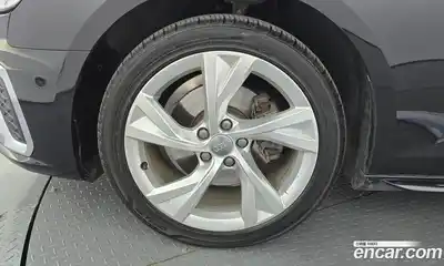 Audi A4 2021 2.0 автомат (гидро), миниатюра 5
