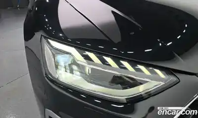 Audi A4 2021 2.0 автомат (гидро), миниатюра 8