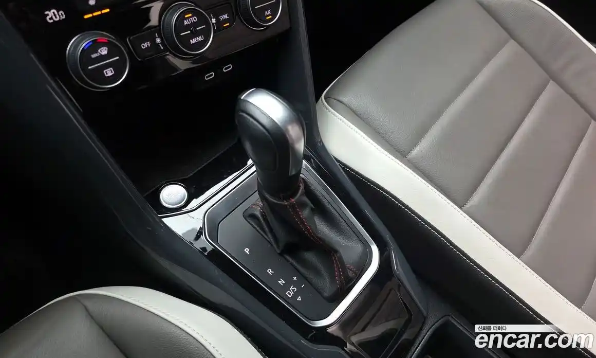 Volkswagen T-Roc 2021 2.0 автомат (гидро), фото 12