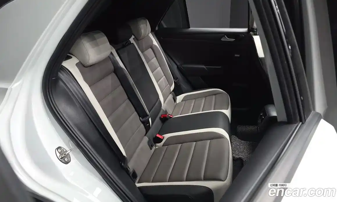 Volkswagen T-Roc 2021 2.0 автомат (гидро), фото 18