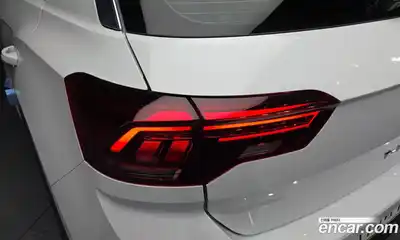Volkswagen T-Roc 2021 2.0 автомат (гидро), миниатюра 9