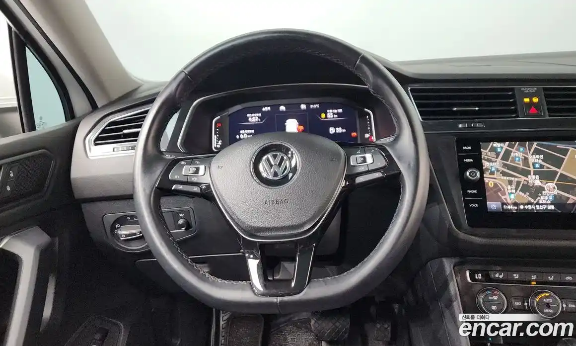 Volkswagen Tiguan 2020 2.0 автомат (гидро), фото 13
