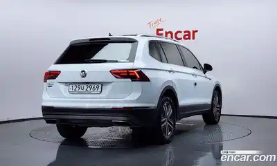 Volkswagen Tiguan 2020 2.0 автомат (гидро), миниатюра 2