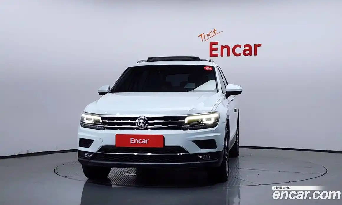 Volkswagen Tiguan 2020 2.0 автомат (гидро), фото 3