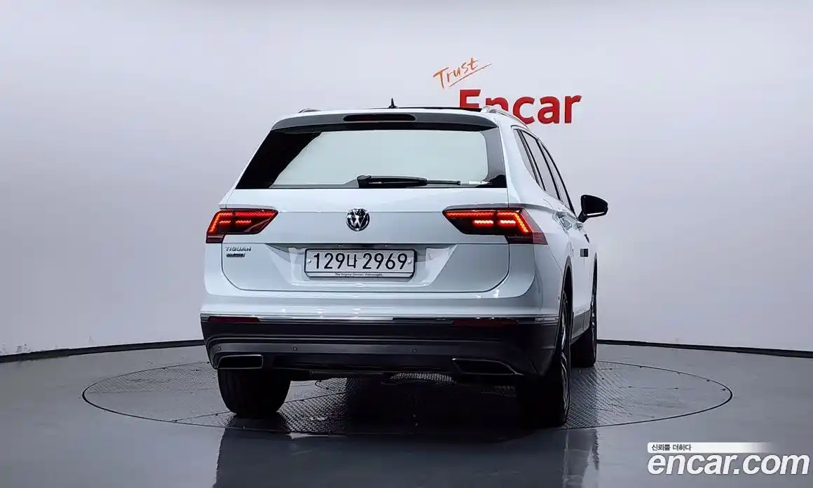 Volkswagen Tiguan 2020 2.0 автомат (гидро), фото 4