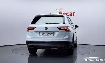 Volkswagen Tiguan 2020 2.0 автомат (гидро), миниатюра 4