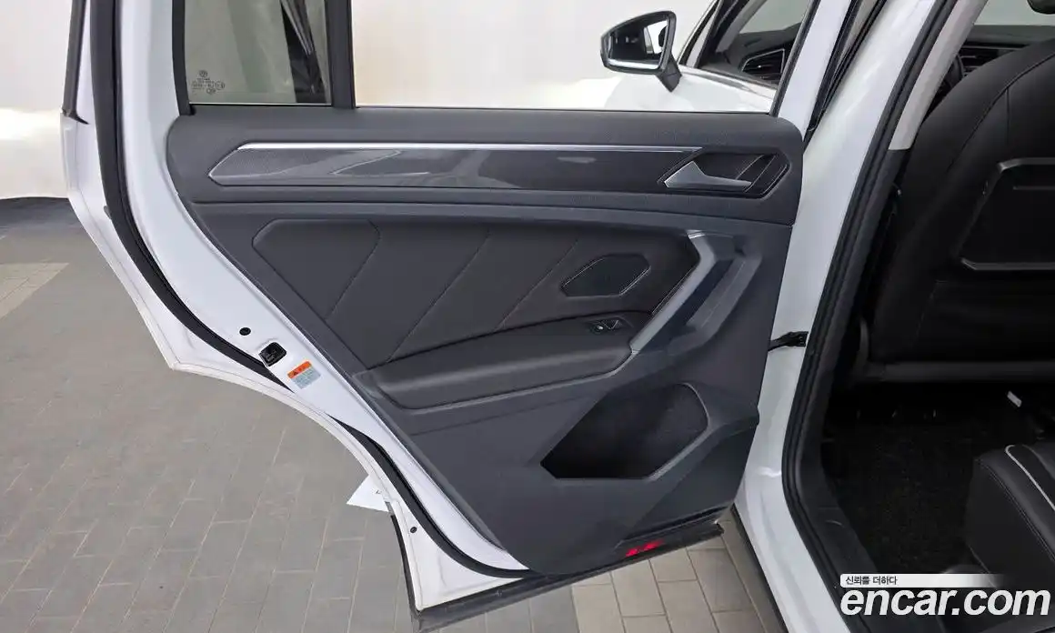 Volkswagen Tiguan 2020 2.0 автомат (гидро), фото 15