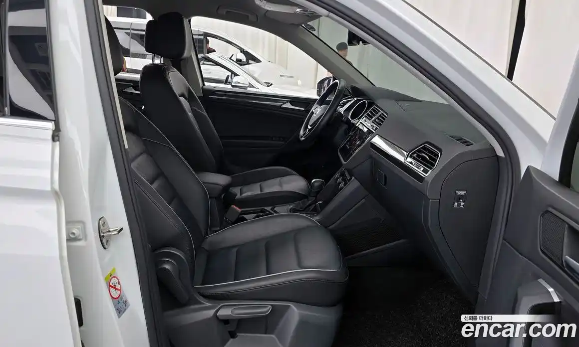 Volkswagen Tiguan 2020 2.0 автомат (гидро), фото 16