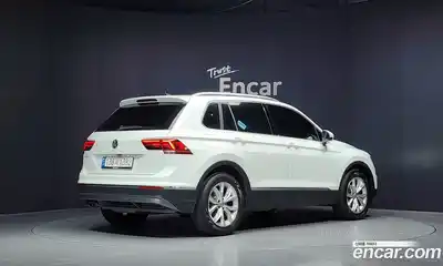 Volkswagen Tiguan 2020 2.0 автомат (гидро), миниатюра 2
