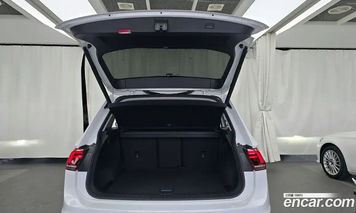 Volkswagen Tiguan 2020 2.0 автомат (гидро), фото 26