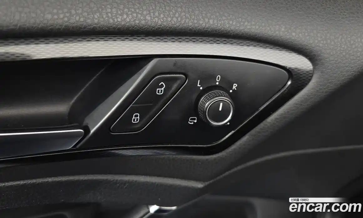 Volkswagen Golf 2014 2.0 автомат (гидро), фото 14