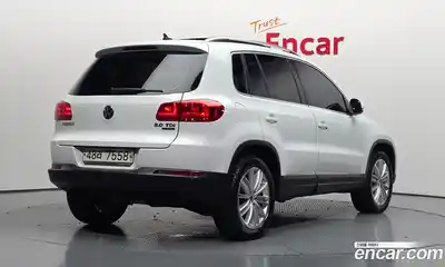 Volkswagen Tiguan 2015 2.0 автомат (гидро), миниатюра 2