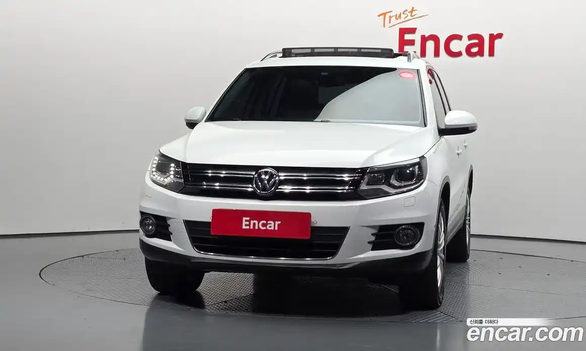 Volkswagen Tiguan 2015 2.0 автомат (гидро), фото 3