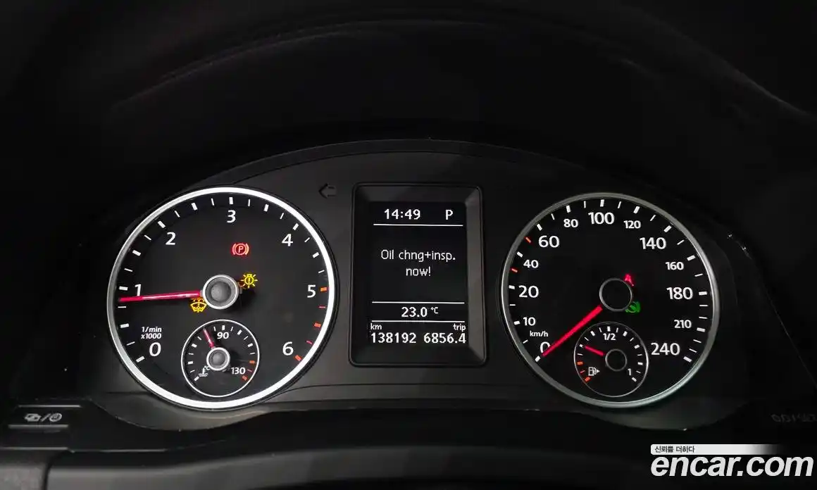Volkswagen Tiguan 2015 2.0 автомат (гидро), фото 8