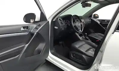 Volkswagen Tiguan 2015 2.0 автомат (гидро), миниатюра 10