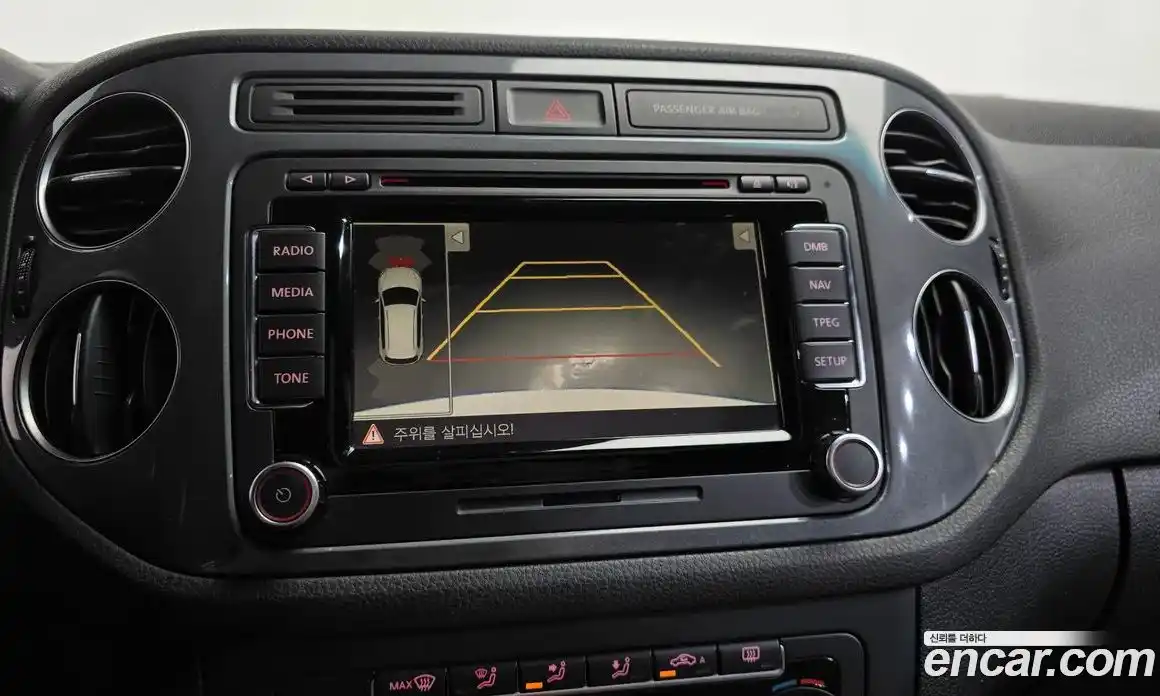 Volkswagen Tiguan 2015 2.0 автомат (гидро), фото 14