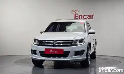 Volkswagen Tiguan 2015 2.0 автомат (гидро), миниатюра 3