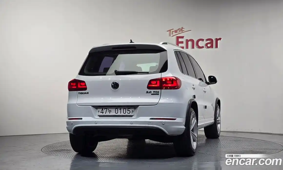 Volkswagen Tiguan 2015 2.0 автомат (гидро), фото 4
