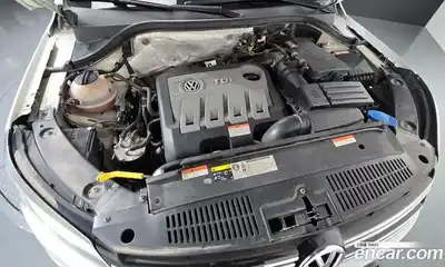 Volkswagen Tiguan 2015 2.0 автомат (гидро), миниатюра 6