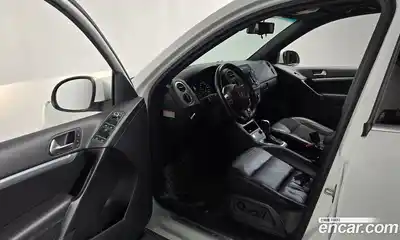 Volkswagen Tiguan 2015 2.0 автомат (гидро), миниатюра 10