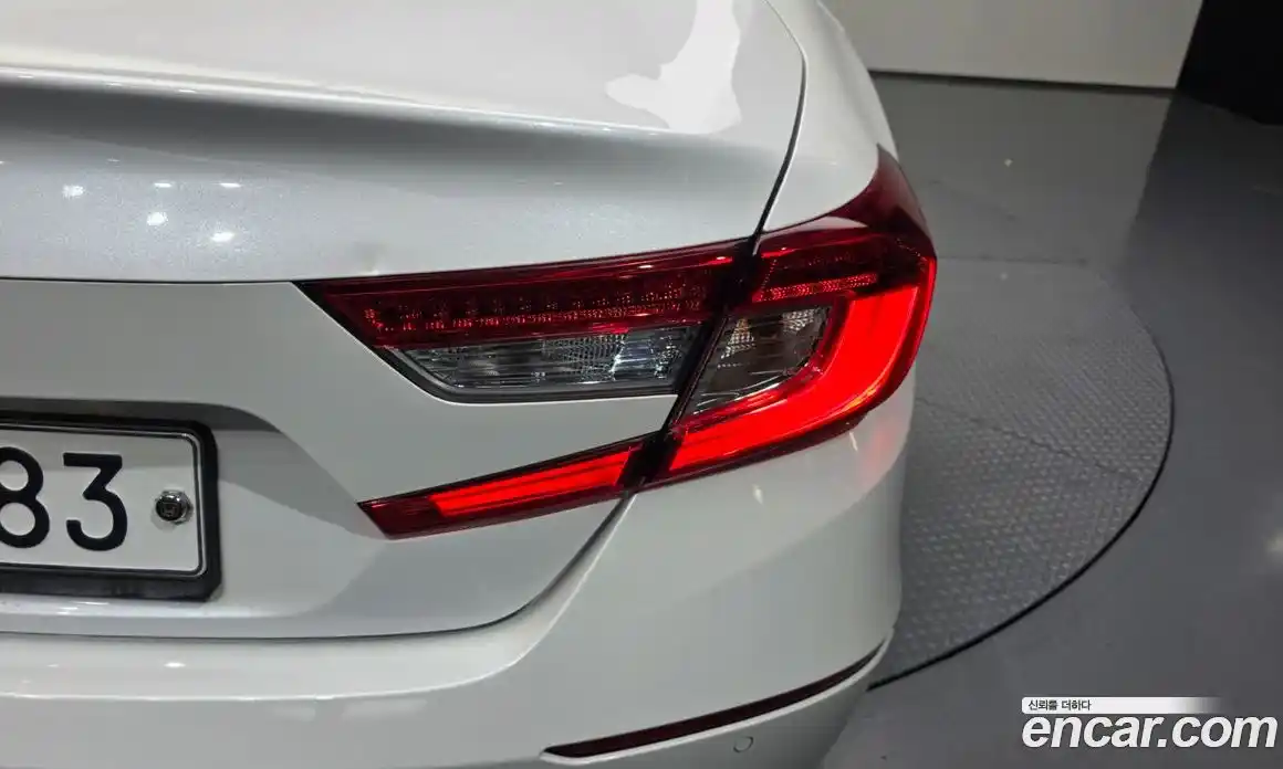 Honda Accord 2019 1.5 автомат (гидро), фото 9