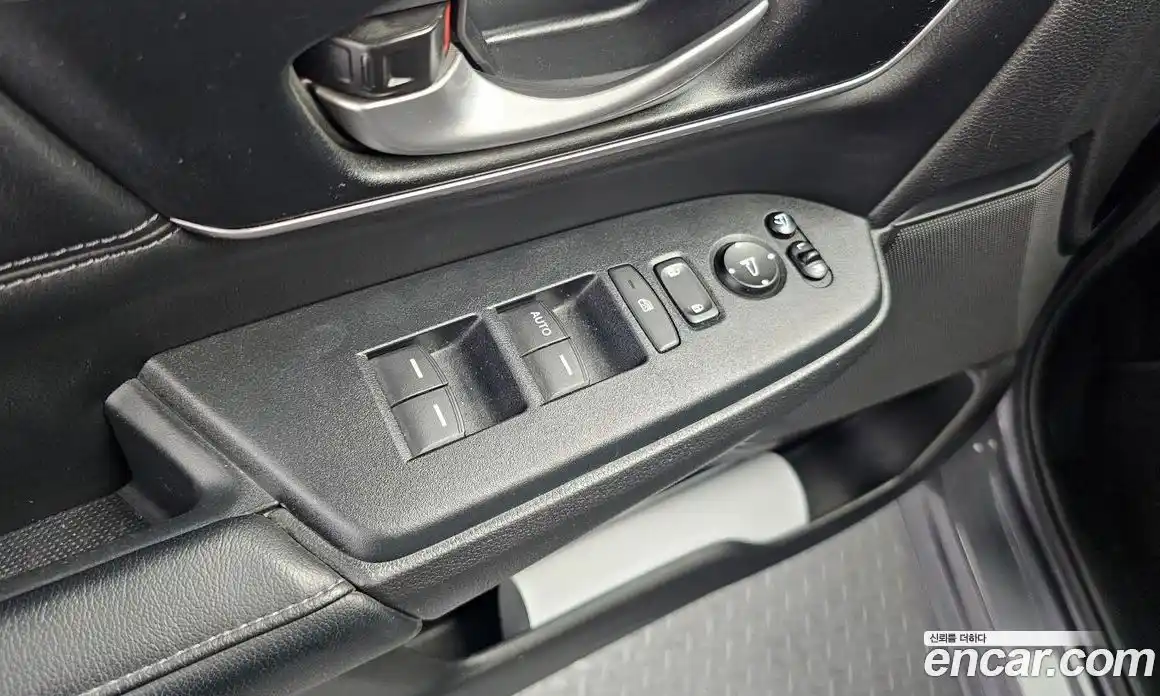 Honda CR-V 2017 1.5 автомат (гидро), фото 18