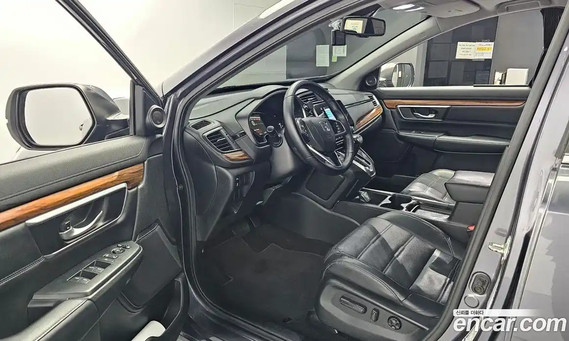 Honda CR-V 2017 1.5 автомат (гидро), фото 10