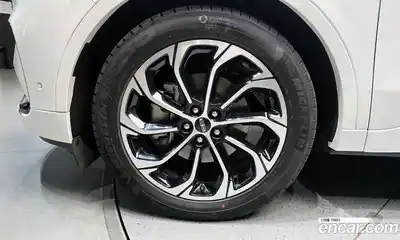 Lincoln Nautilus 2024 2.0 автомат (гидро), миниатюра 5 Lincoln Nautilus 2024 2.0 автомат (гидро), миниатюра 5