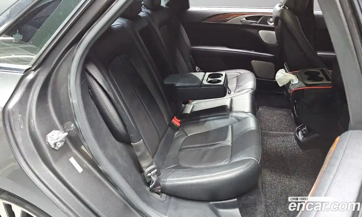 Lincoln MKZ 2017 2.0 автомат (гидро), фото 11 Lincoln MKZ 2017 2.0 автомат (гидро), фото 11