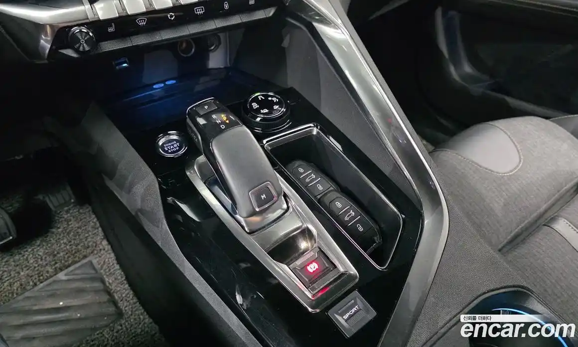 Peugeot 3008 2021 1.5 автомат (гидро), фото 12