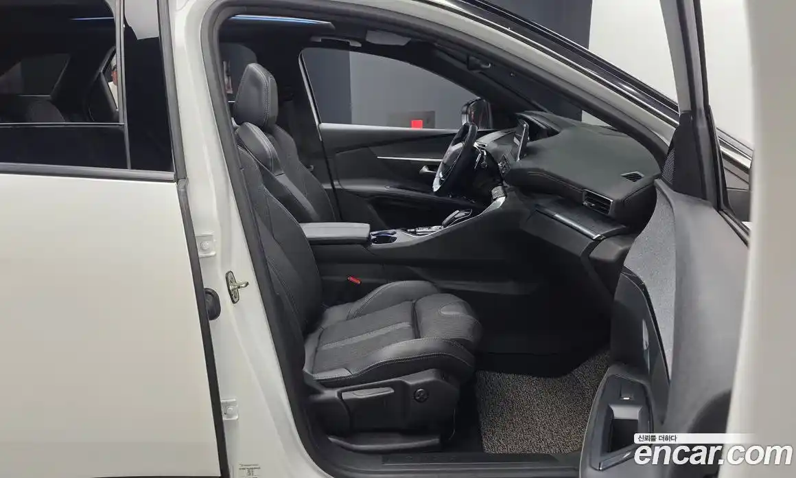 Peugeot 3008 2021 1.5 автомат (гидро), фото 16