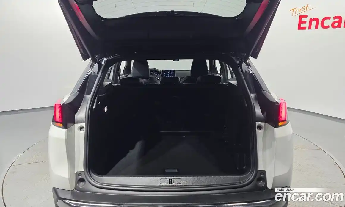 Peugeot 3008 2021 1.5 автомат (гидро), фото 26