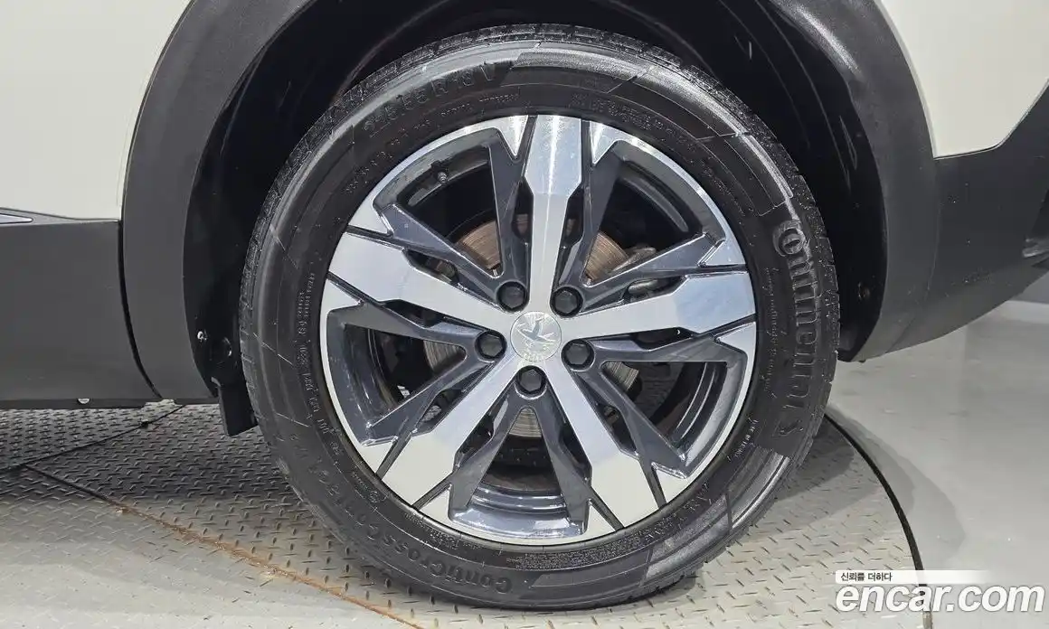 Peugeot 3008 2021 1.5 автомат (гидро), фото 7