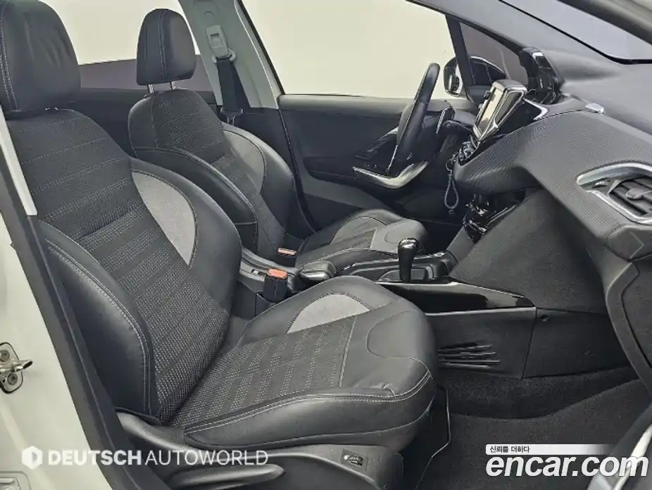 Peugeot 2008 2015 1.6 автомат (гидро), фото 18