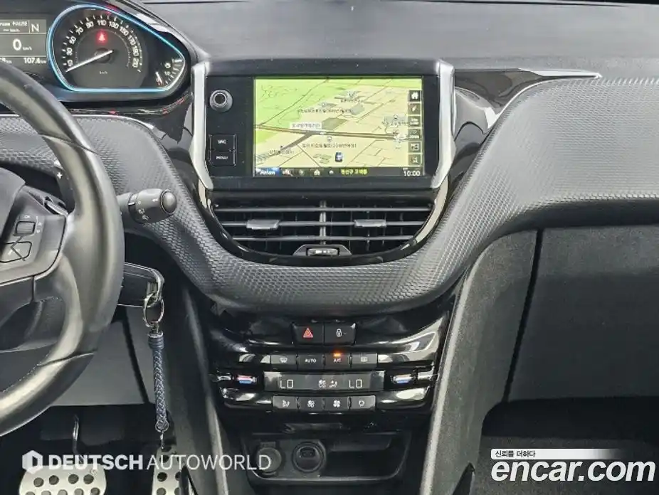 Peugeot 2008 2015 1.6 автомат (гидро), фото 5