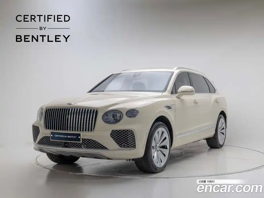 Bentley Bentayga 2025 4.0 автомат (гидро), фото 1 Bentley Bentayga 2025 4.0 автомат (гидро), фото 1