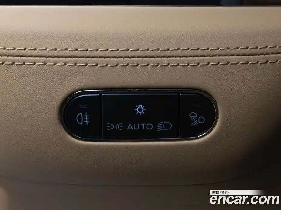 Bentley Bentayga 2025 4.0 автомат (гидро), фото 14 Bentley Bentayga 2025 4.0 автомат (гидро), фото 14