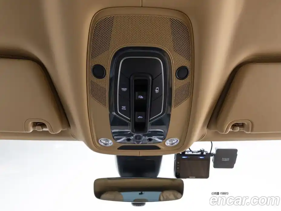 Bentley Bentayga 2025 4.0 автомат (гидро), фото 16 Bentley Bentayga 2025 4.0 автомат (гидро), фото 16