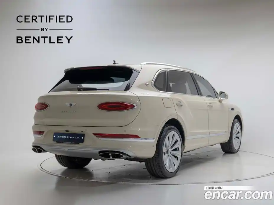 Bentley Bentayga 2025 4.0 автомат (гидро), фото 4 Bentley Bentayga 2025 4.0 автомат (гидро), фото 4