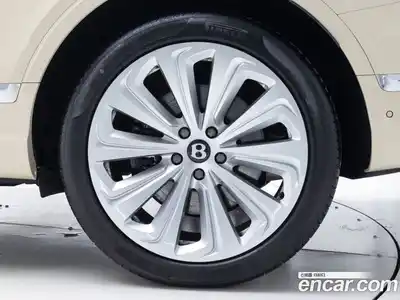 Bentley Bentayga 2025 4.0 автомат (гидро), миниатюра 5 Bentley Bentayga 2025 4.0 автомат (гидро), миниатюра 5