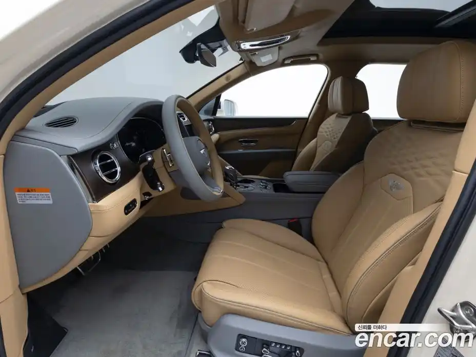 Bentley Bentayga 2025 4.0 автомат (гидро), фото 10 Bentley Bentayga 2025 4.0 автомат (гидро), фото 10