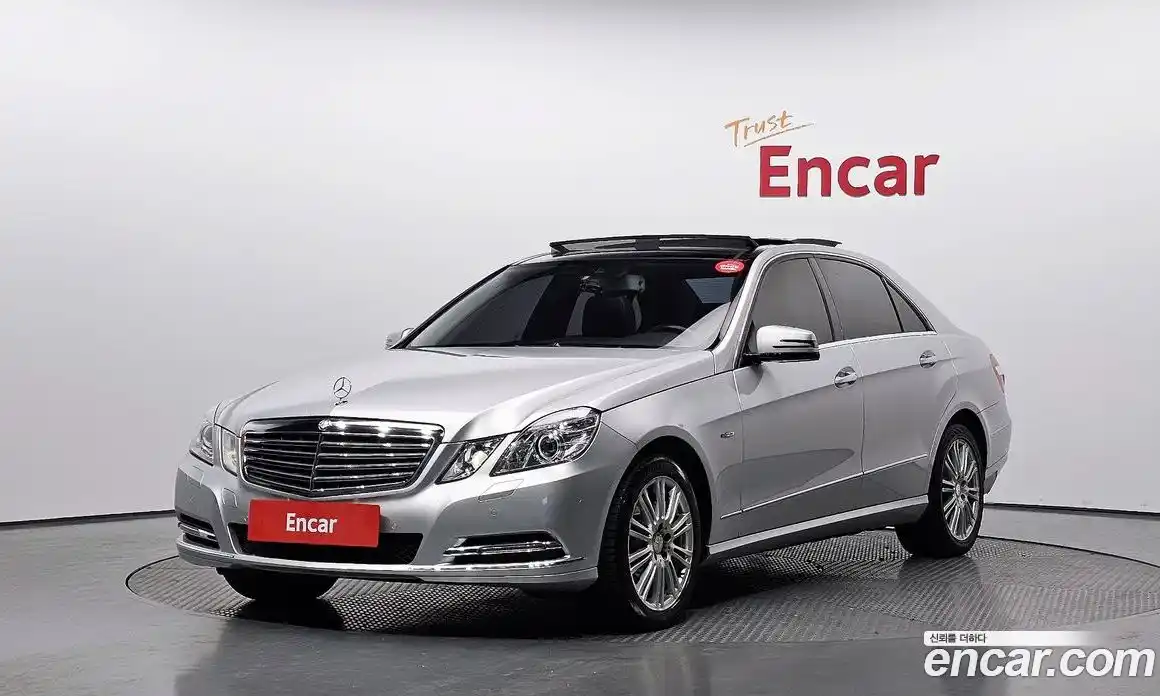 Mercedes-Benz E-Class 2012 3.5 автомат (гидро), фото 1 Mercedes-Benz E-Class 2012 3.5 автомат (гидро), фото 1