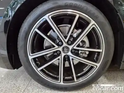 Audi A5 2025 2.0 автомат (гидро), миниатюра 5