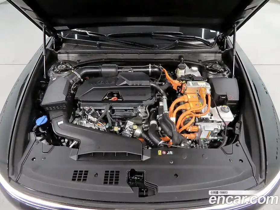 Hyundai Grandeur 2025 1.6 автомат (гидро), фото 19