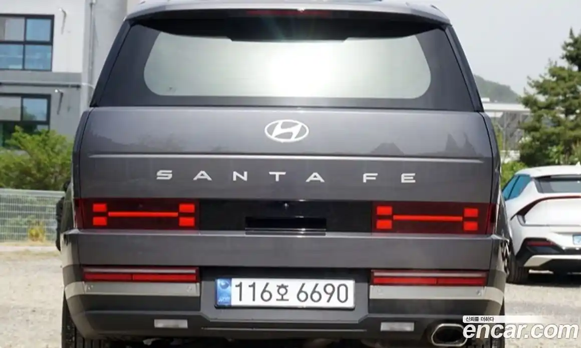 Hyundai Santa Fe 2025 2.5 автомат (гидро), фото 3