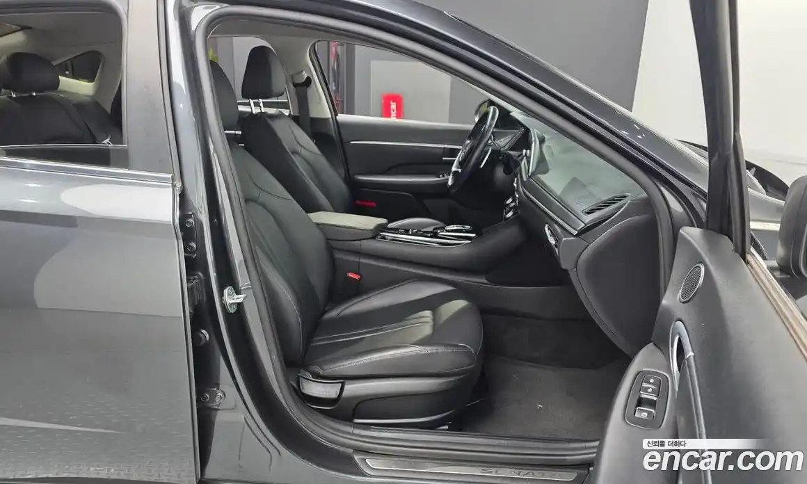 Hyundai Sonata 2021 2.0 автомат (гидро), фото 11